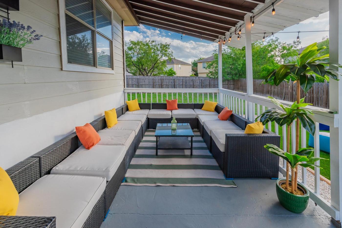 Сasa de vacaciones Luxury 6br Home, Game By Lackland & Seaworld San Antonio