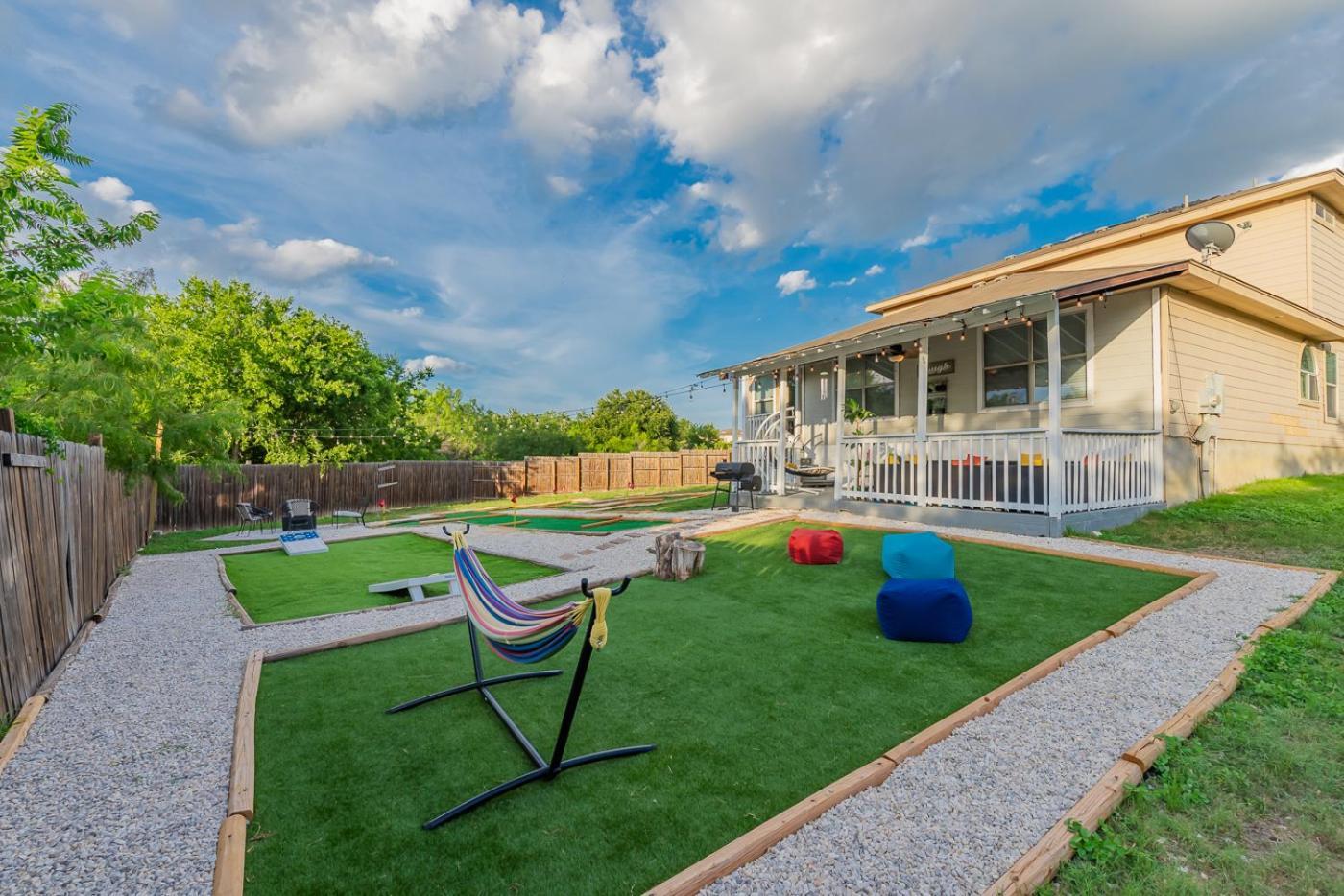 Сasa de vacaciones Luxury 6br Home, Game By Lackland & Seaworld San Antonio